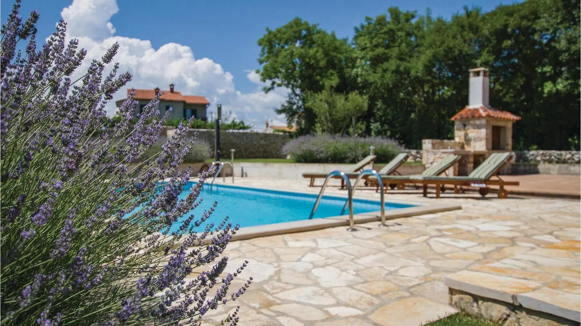 4 Bedroom Cozy Home In Kunj 0*,  Croacia